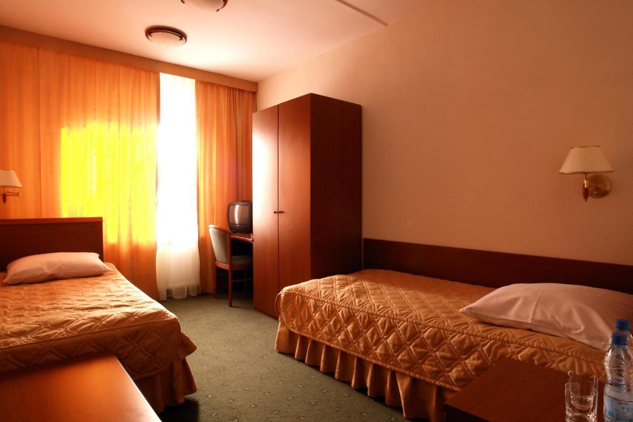 Hotel Zajazd Piastowski Kazimierz Dolny Kamer foto
